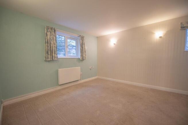 2 bed Apartment for sale Image 7