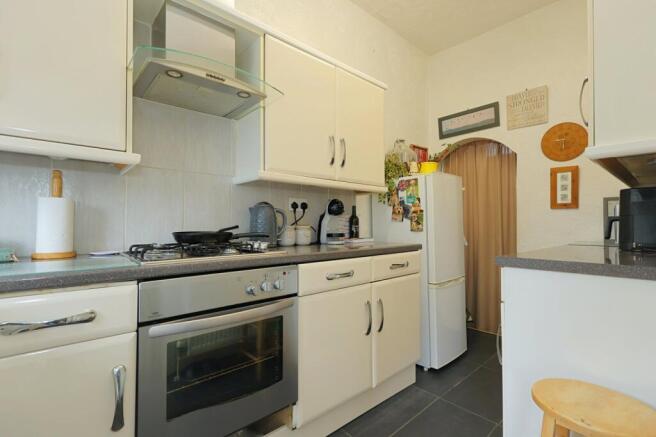 2 bed Terraced for sale Image 5
