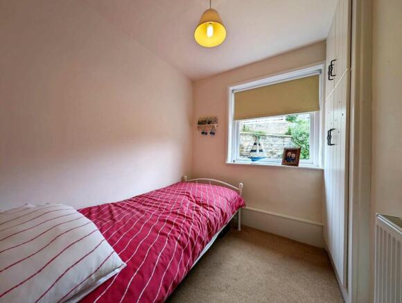 4 bed Terraced for sale Image 12