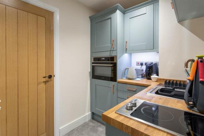 Farndon_Cottages_1.jpg