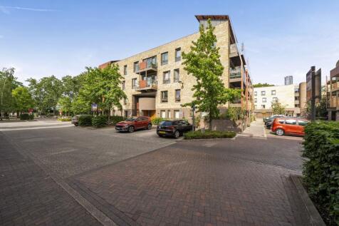 Blondin Way, London, SE16