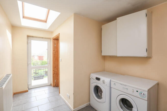 Utility Room - W....