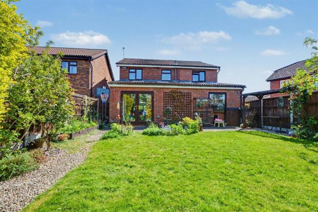 Darwin Road, Long Eaton photo 4