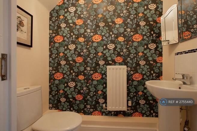 Downstairs w/c (Ground Fl.)