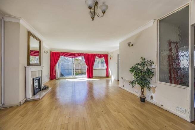 93 Station Road, Hayling Island-PorticoMarketing-N