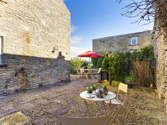 Side Patio.jpg