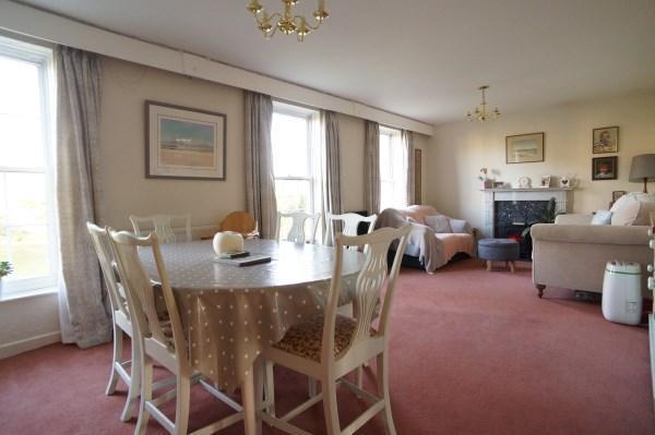Lounge / Dining Room