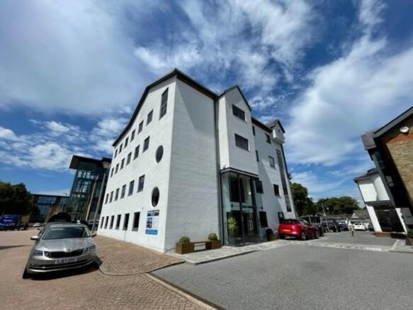 Waterman's House - Staines-upon-Thames (1)