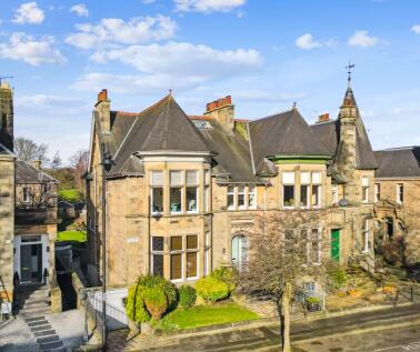 Victoria Square, Stirling, FK8