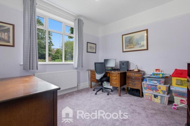 5 bed Semi-Detached for sale Image 12
