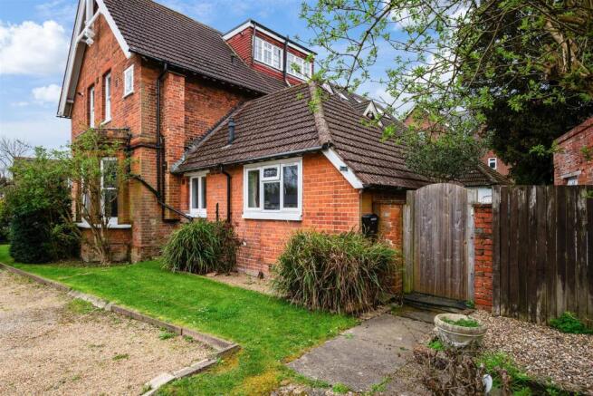 SUMMERLEIGH, FLAT (14).jpg