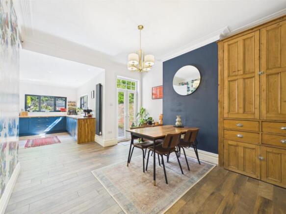Stunning Open Plan Dining Kitchen