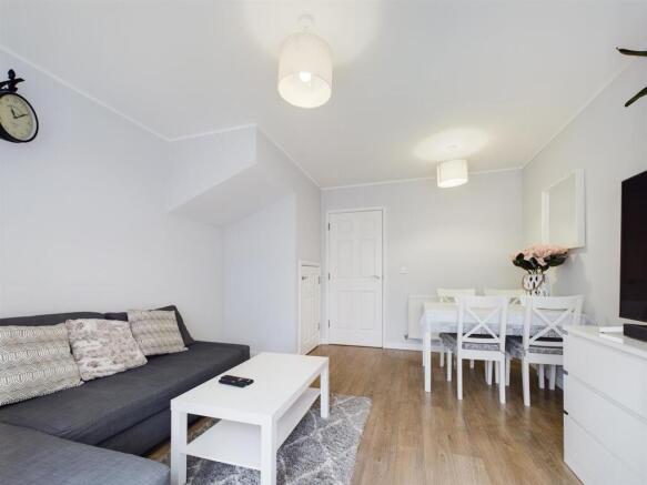 CAM01224G0-PR0053-STILL002.jpg