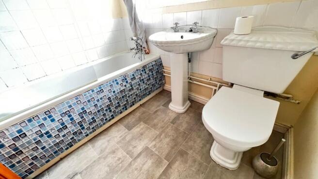 Bathroom/w.c.