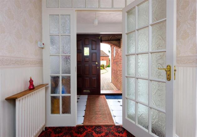 Entrance hall to entrance porch