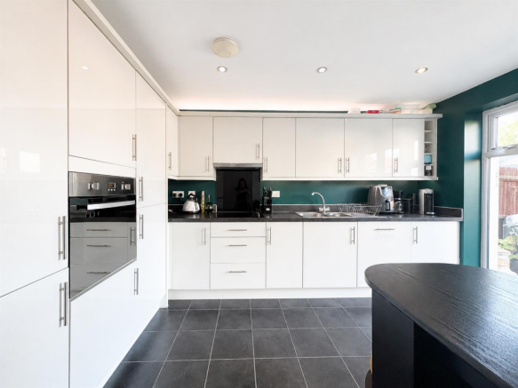KITCHEN!.png