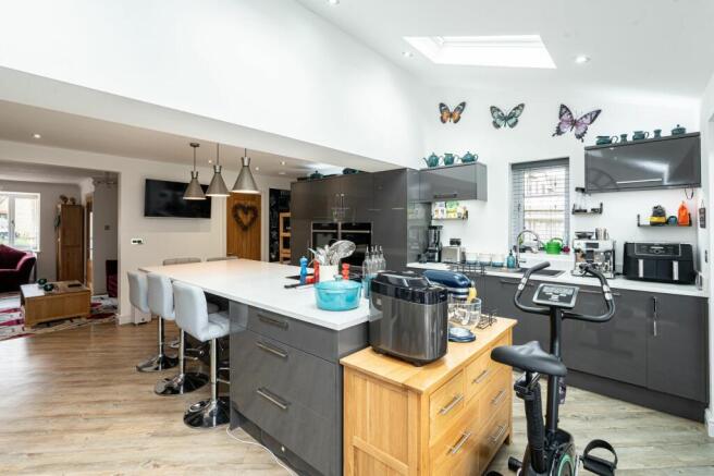 Kitchen/Breakfast