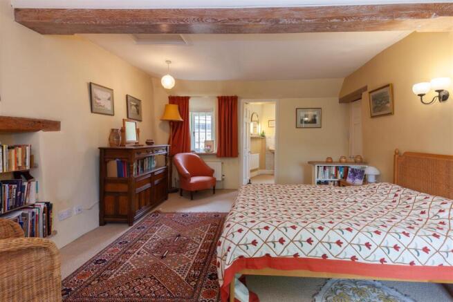 Master Bedroom 3.jpg