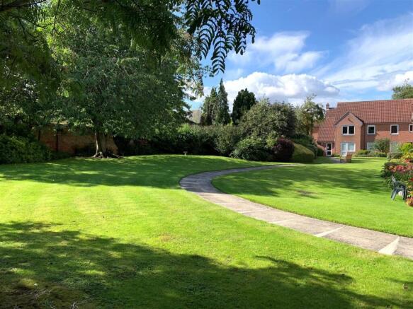 Haldenby garden 1.jpg