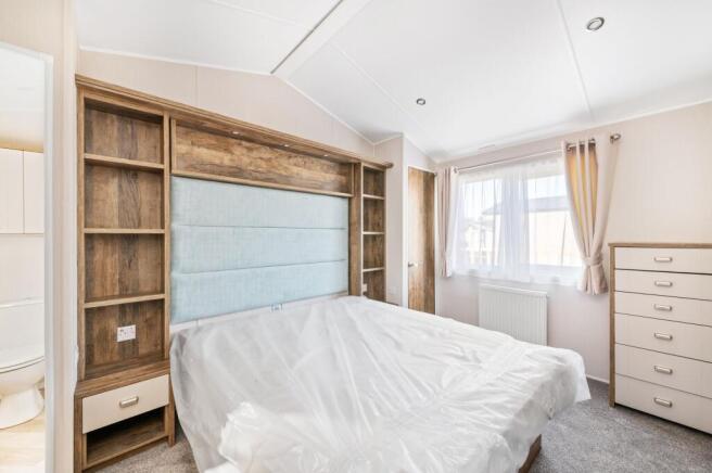2 bed Lodge for sale Image 12