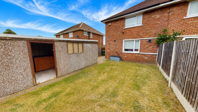 2 bed Semi-Detached for sale Image 11