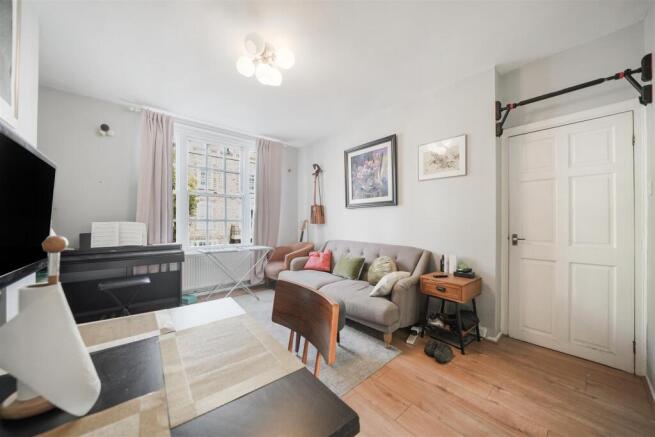 102 Riverside Gardens - EXEovhmdMB7QrzJX2Kee.jpg