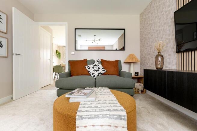 3 bed Semi-Detached for sale Image 3