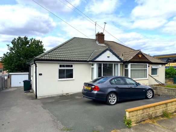 2 bed Bungalow for sale in bradford