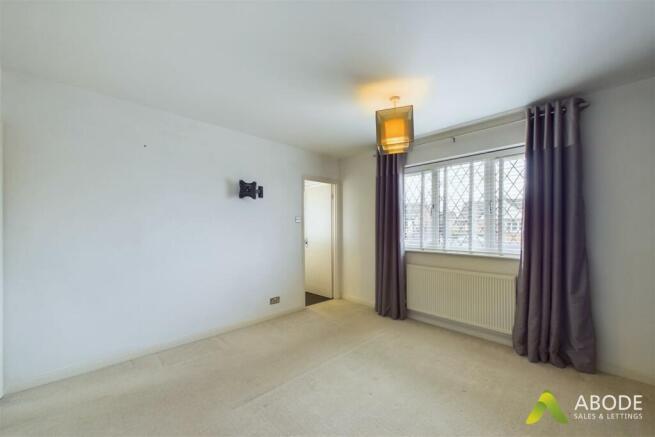 CAM01754G0-PR0199-STILL009.jpg
