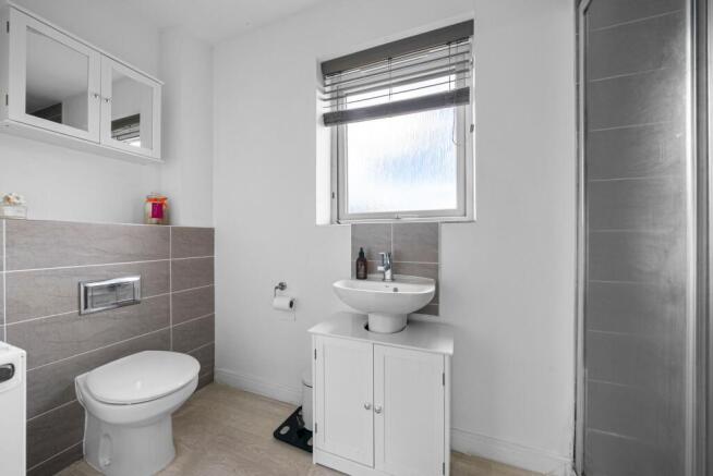 4 bed Detached for sale Image 7