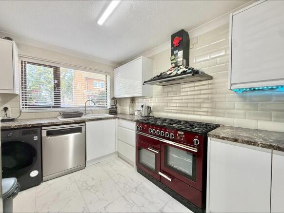 Pyke Court, Caister-on-sea, Great Yarmouth photo 4