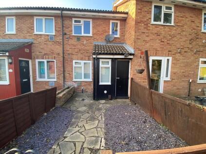 Shellfield Close, Staines-upon-Thames