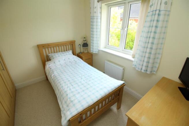 22 Bed 3.JPG
