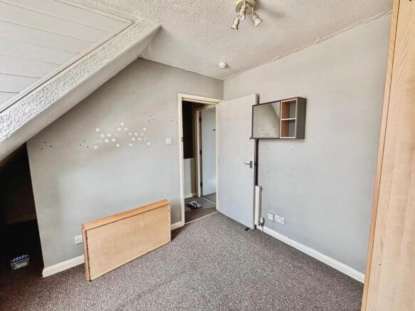 5 bed Terraced for sale Image 7