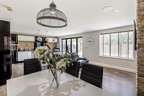 Barton Lane, Armthorpe, Doncaster