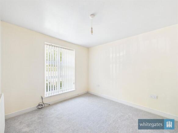 4 bed Town House for sale Image 8
