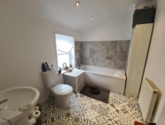 Photo 6