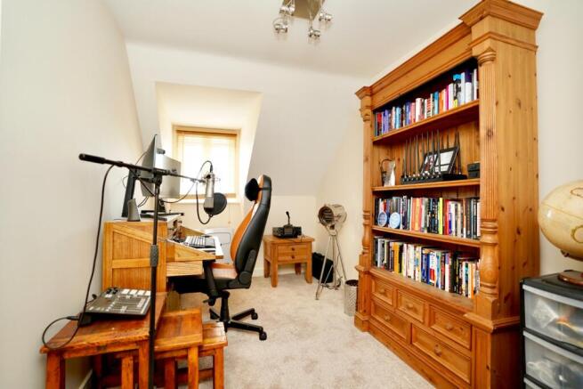 Photo 10