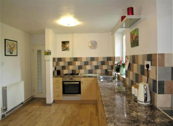 Photo 3