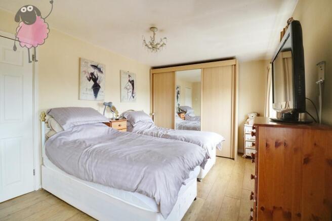 Bedroom 1 (Double)
