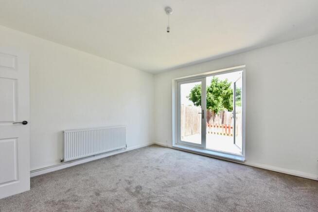 3 bed Semi-Detached for sale Image 4