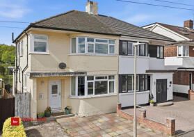 52, Stonards Hill, Loughton IG10 3EG