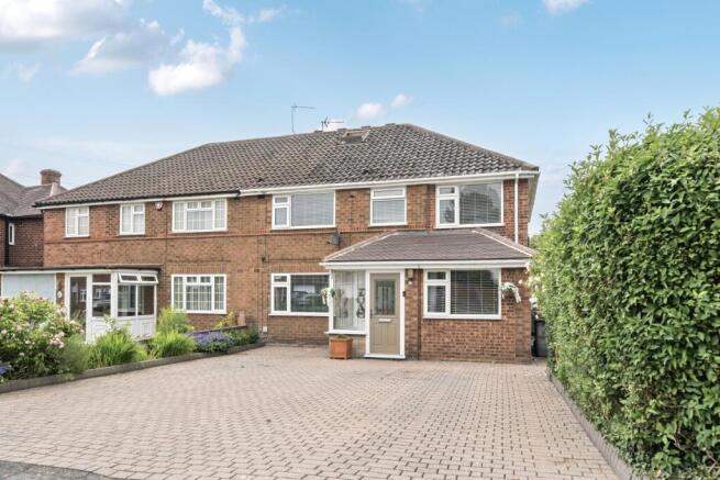 1301500-2-6846b94d2babc