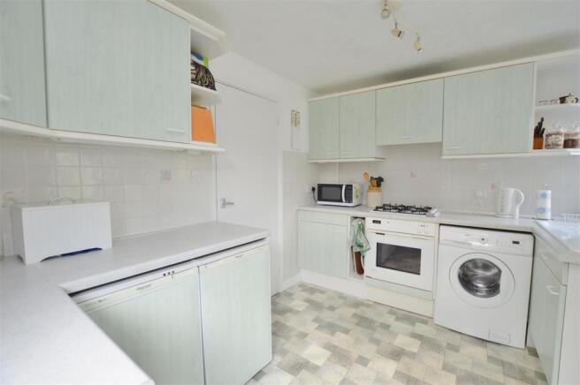 KITCHEN: