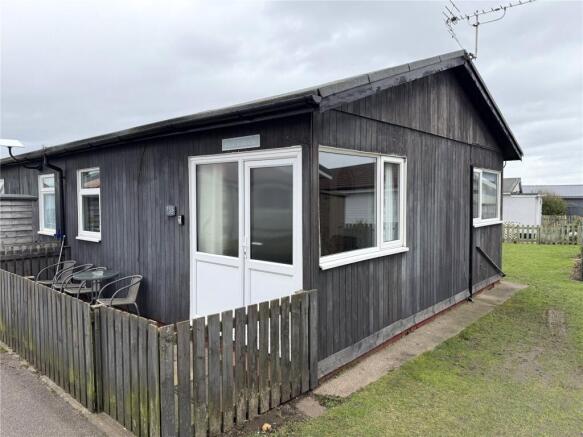 2 bed Bungalow for sale Image 10