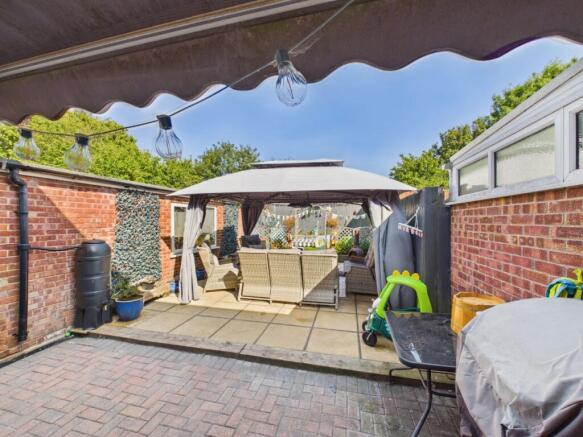 3 bed Semi-Detached for sale Image 10