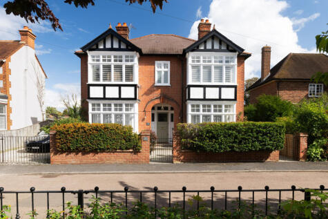 Buccleuch Road, Datchet, Berkshire, SL3 9BP