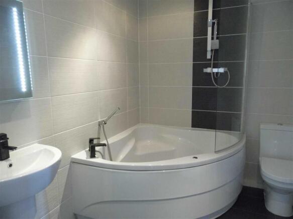 HOUSE BATHROOM