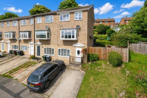 Southcliffe Drive, Baildon, Shipley, West Yorkshire, BD17