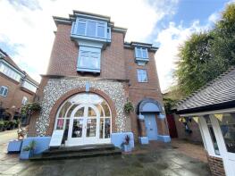 Flat 1, St Martins Court, St Martins Walk, Dorking RH4 1UU
